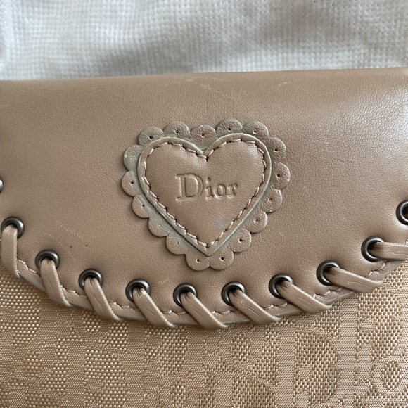 Christian Dior 2007 Heart Compact Wallet - Picture 5 of 10